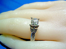 Load image into Gallery viewer, CERTIFIED 0.75 Diamond Princess cut Soiltaire Engagement Ring size 6.5