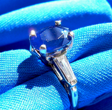 Load image into Gallery viewer, 3 Carat Earth mined Sapphire and Diamond Deco Engagement Ring Vintage Design Platinum Solitaire