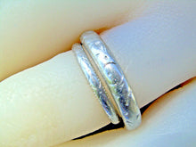 Load image into Gallery viewer, Antique Platinum Deco Wedding Band Elegant Engraved Estate Anniversary Ring size 5.25