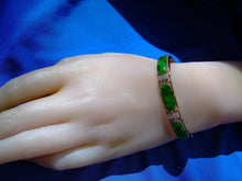 Load image into Gallery viewer, 7.35 carat Earth mined Jade and Diamond Antique Art Deco Design Bangle Bracelet 18k Gold