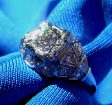 Load image into Gallery viewer, 0.88 carat Genuine Diamond Art Deco Engagement Ring Vintage Platinum Solitaire setting