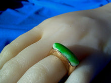 Load image into Gallery viewer, Genuine Earth mined Jade Antique Ring Unique Design Art Deco Solid 18k Gold Setting