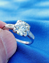 Load image into Gallery viewer, 2 caral Earth mined European cut Diamond Art Deco Engagement Ring Antique Platinum Solitaire