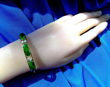 Load image into Gallery viewer, 7.35 carat Earth mined Jade and Diamond Antique Art Deco Design Bangle Bracelet 18k Gold