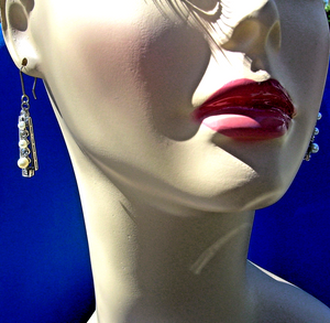 1.25 carat Earth Mined European cut Diamond Art Deco Earrings Antique Platinum Dangles