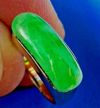 Load image into Gallery viewer, Genuine Earth mined Jade Antique Ring Unique Design Art Deco Solid 18k Gold Setting