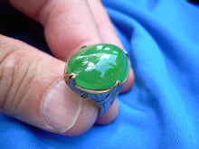Load image into Gallery viewer, Earth mined 25 Carat Antique Green JADE Engagement Ring Art Deco 14k Rose Gold