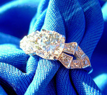 Load image into Gallery viewer, Earth mined Diamond Art Deco Engagement Ring Vintage Platinum Solitaire
