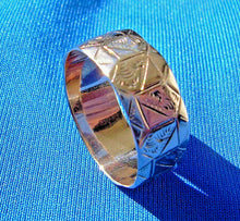 Load image into Gallery viewer, Unique Victorian Rose Gold Wedding Band Elegant Antique Anniversary Ring