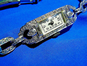 Earth mined Diamond Platinum Art Deco Watch Unique Design Vintage case Working condition