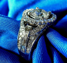 Load image into Gallery viewer, 3.50 carat Earth mined Diamond Engagement Ring Vintage Halo Design Solitaire 18k White Gold