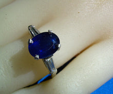Load image into Gallery viewer, 3 Carat Earth mined Sapphire and Diamond Deco Engagement Ring Vintage Design Platinum Solitaire
