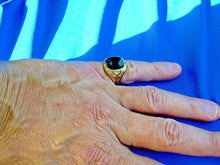Load image into Gallery viewer, Unique Art Deco Geometric Design Onyx Ring Vintage Elegant Solid 10k Gold