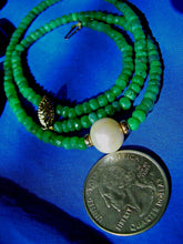 Load image into Gallery viewer, Earth mined Emerald South Seas Pearl Necklace 14k Gold Clasp and Spacers 18&quot; inch long
