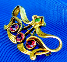 Load image into Gallery viewer, Art Deco Red Spinel Demantoid Garnet Nouveau Brooch 14k Gold Antique Pin