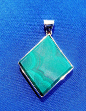 Load image into Gallery viewer, Bezel set Fine Green Malachite Pendant Elegant Geometric Deco Design 14k Charm
