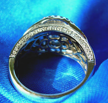 Load image into Gallery viewer, 3.50 carat Earth mined Diamond Engagement Ring Vintage Halo Design Solitaire 18k White Gold