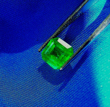 Load image into Gallery viewer, 3.04 carat Earth mined Emerald and Diamond Pendant Deco Halo Design 14k Gold Hand Crafted setting