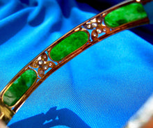 Load image into Gallery viewer, 7.35 carat Earth mined Jade and Diamond Antique Art Deco Design Bangle Bracelet 18k Gold