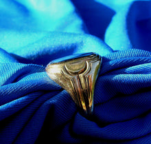Load image into Gallery viewer, Unique Art Deco Geometric Design Onyx Ring Vintage Elegant Solid 10k Gold