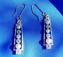 Load image into Gallery viewer, 1.25 carat Earth Mined European cut Diamond Art Deco Earrings Antique Platinum Dangles