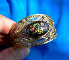 Load image into Gallery viewer, Elegant Earth mine Diamond Art Deco European Bracelet Cuff Filigree Bangle 14k Gold