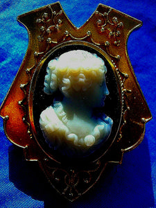 Special Elegant Victorian Memory Locket Brooch Antique 14k Gold Deco Onyx Cameo Pin