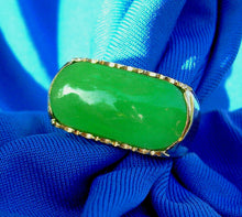 Load image into Gallery viewer, Genuine Earth mined Jade Antique Ring Unique Design Art Deco Solid 18k Gold Setting size 8.75