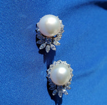Load image into Gallery viewer, 4.5 carat Earth mined Diamond Earrings Royal Design Art Deco Pearl Ear Pendants 14k Gold