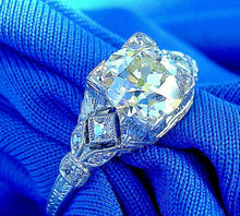Load image into Gallery viewer, 1.53 carat Earth mined Diamond Deco Engagement Ring Antique Platinum Solitaire size 5.5