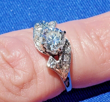 Load image into Gallery viewer, 0.84 carat Eart mined European Diamond Deco Engagement Ring Vintage Design Solitaire