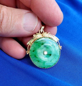 Natural green Jade and Diamond Vintage Deco Design Pendant Solid 14k Gold Round Charm