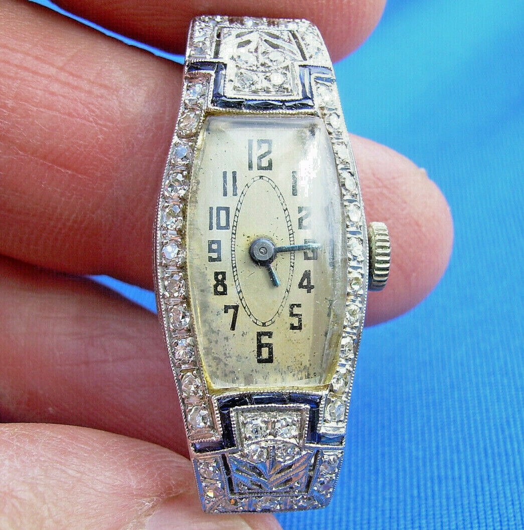 Earth mined Diamond Sapphire Deco Platinum Ladies Watch 1920s Vintage Design Case