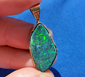 Earth mined 12.74 Carat Black Australian Opal Charm Deco Style 14k Gold Pendant