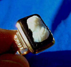 Antique Victorian 14k Rose Gold Ring Exotic Deco Intaglio Onyx Portrait Cameo